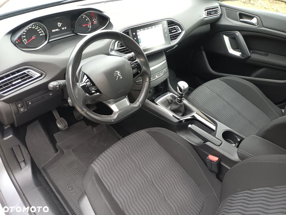 Peugeot 308 - 9