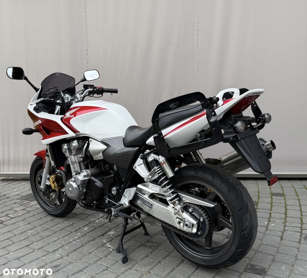 Honda CB - 15
