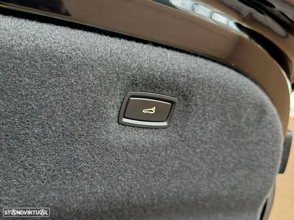 Porsche Taycan Bateria Performance Plus - 28