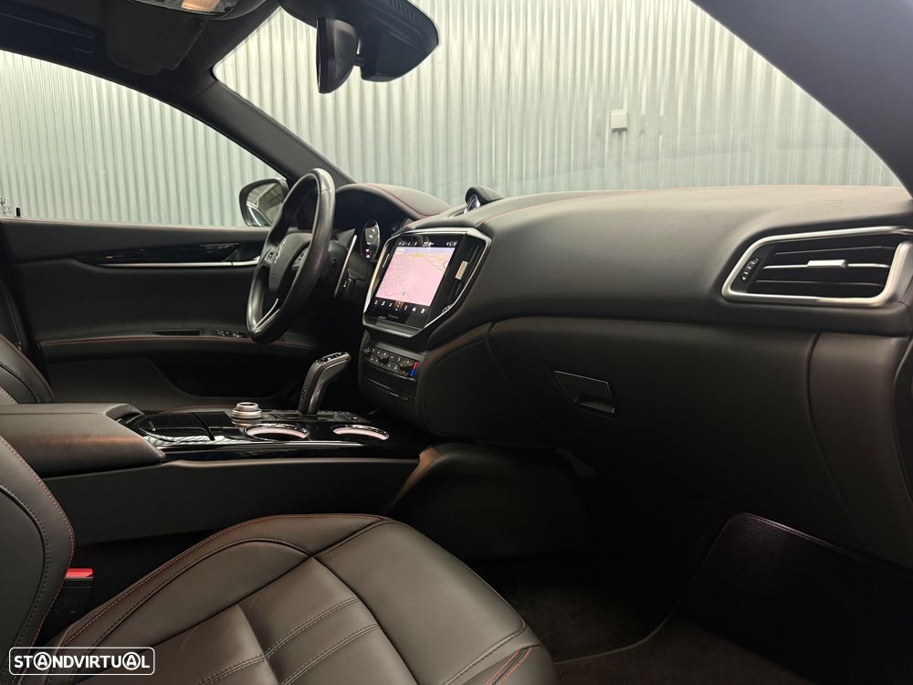 Maserati Ghibli GT Hybrid - 22