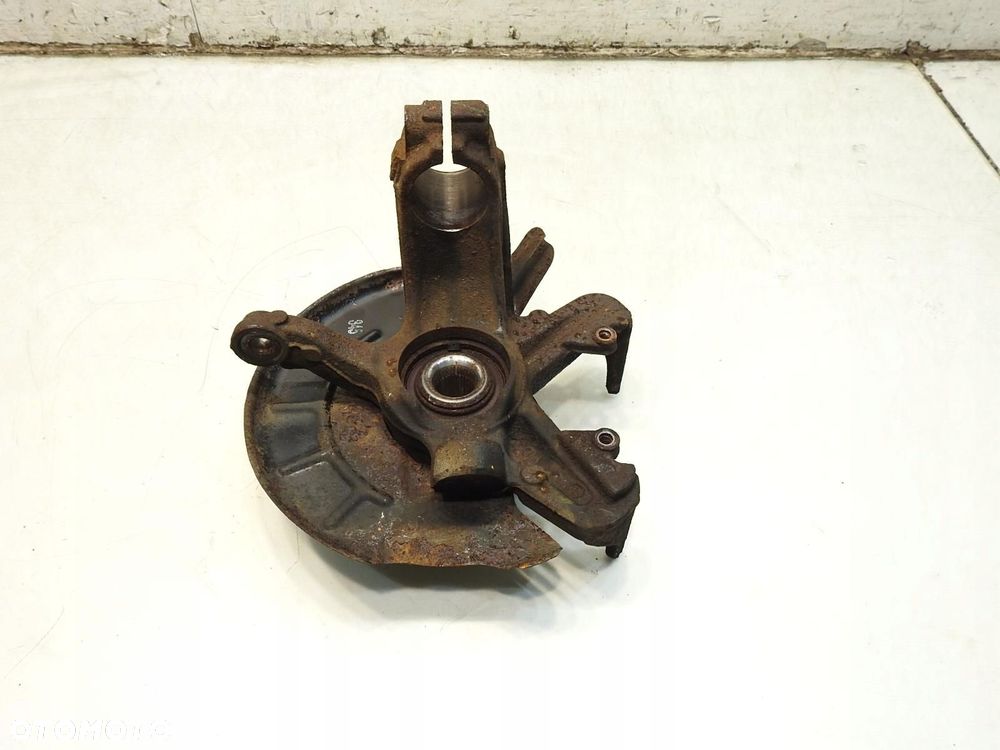 PIASTA ZWROTNICA LEWY PRZÓD SKODA FABIA II 1.2 TSI - 3