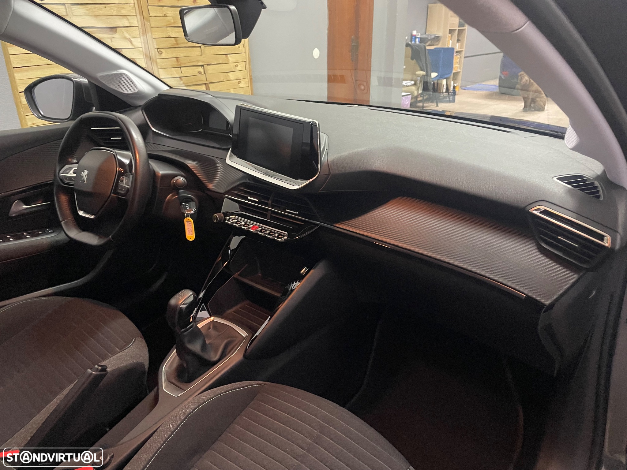 Peugeot 208 1.2 PureTech SE Style - 19