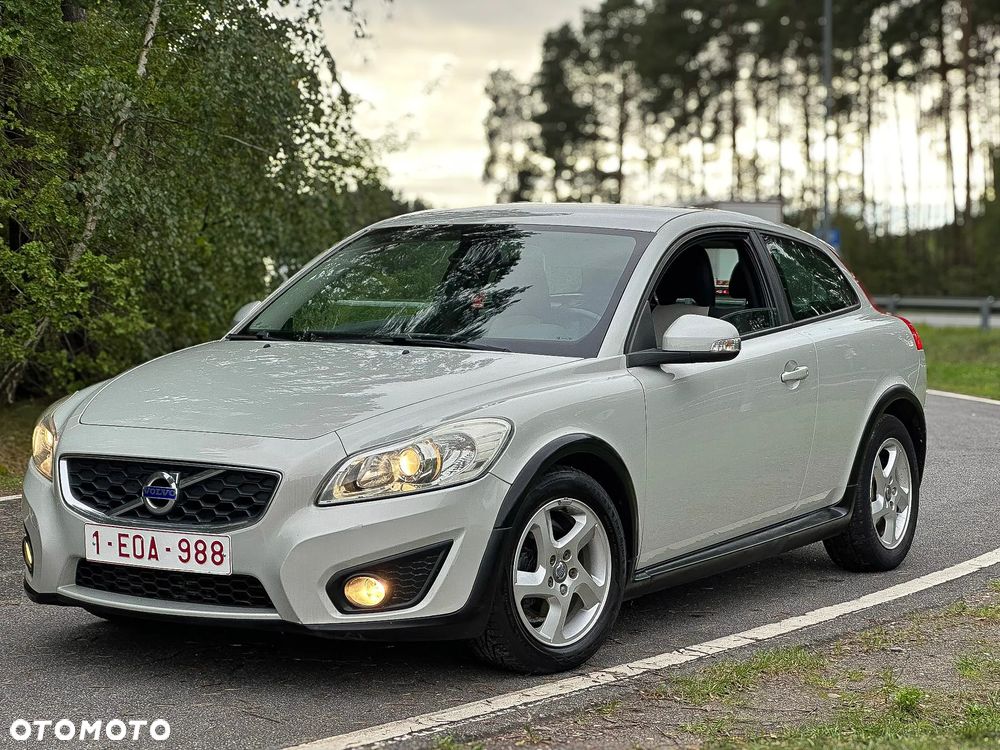 Volvo C30 D2 Momentum - 24