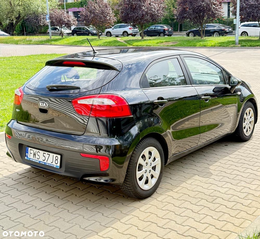 Kia Rio 1.2 Business Line - 4