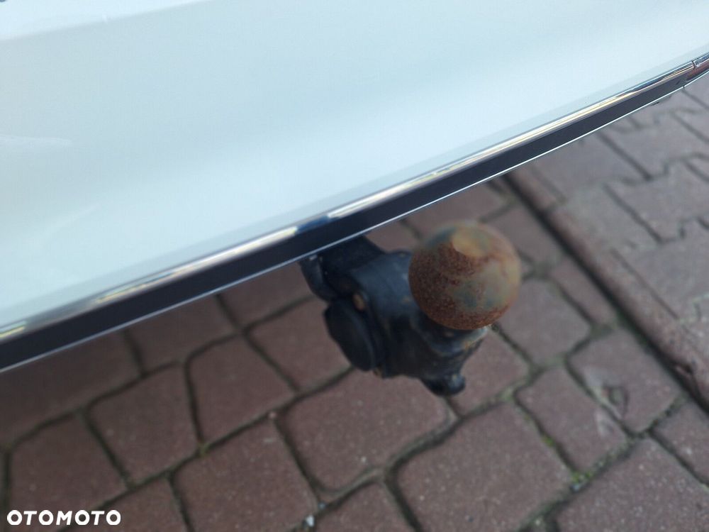 Volkswagen Passat - 14