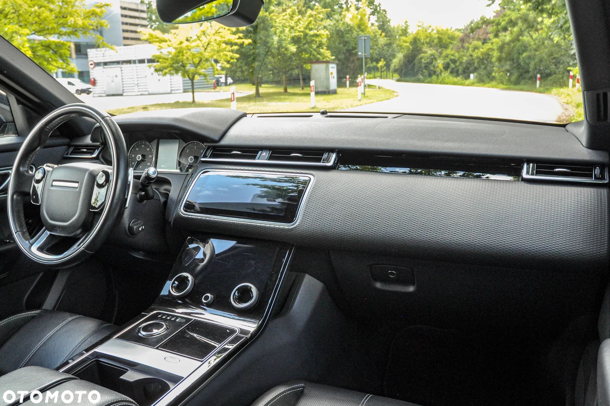Land Rover Range Rover Velar 3.0 SD6 R-Dynamic - 11