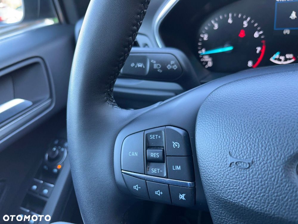 Ford Focus 1.0 EcoBoost Titanium X - 25
