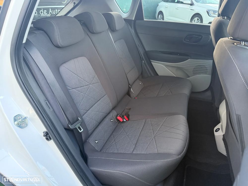 Hyundai Bayon 1.0 T-GDI 48V-Hybrid Intro - 19