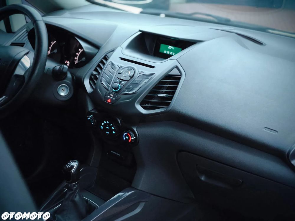 Ford EcoSport - 10