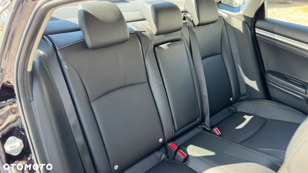 Honda Civic 1.5 i-VTEC Turbo Executive - 33