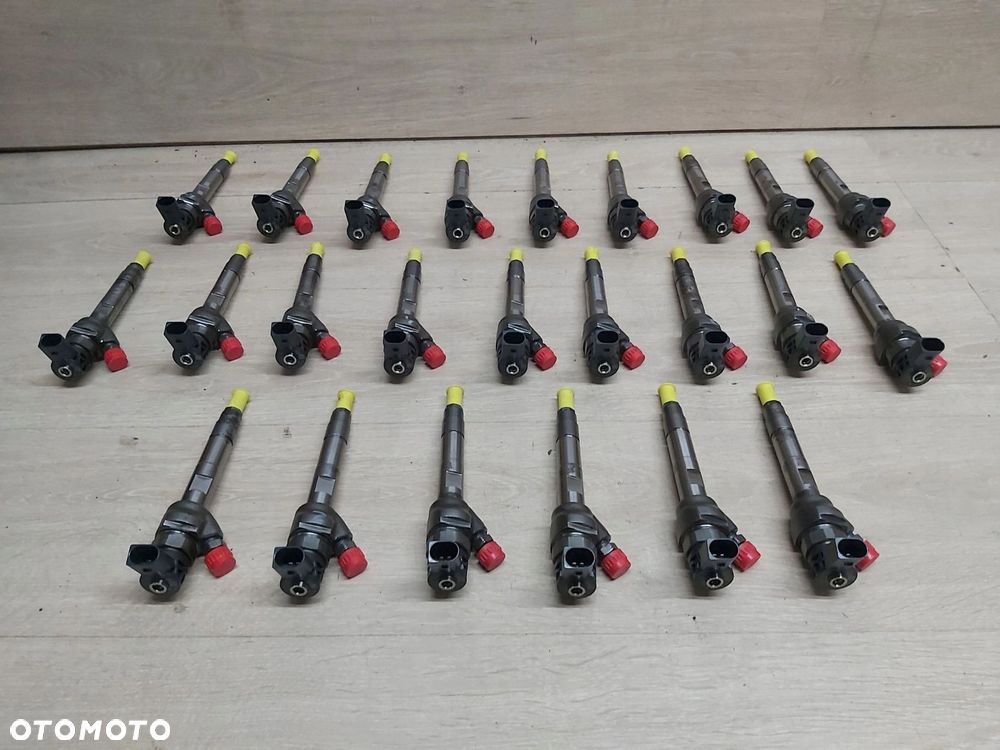 BMW F20 F21 Mini Toyota Verso Avensis T27 Rav4 WTRYSK PALIWA 0445110599 - 1