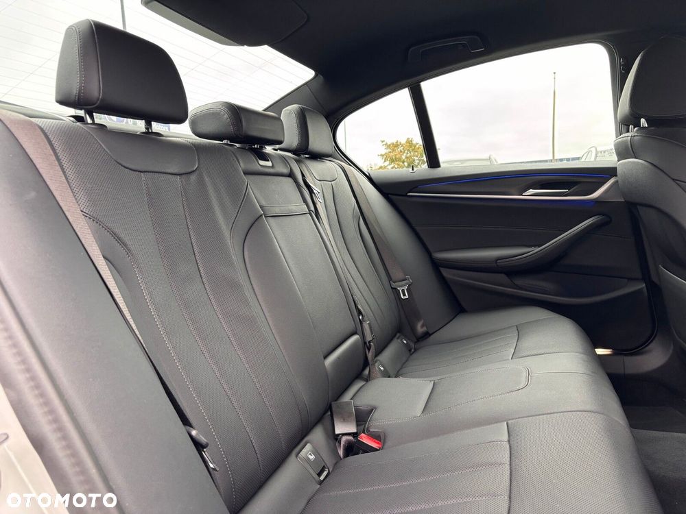 BMW Seria 5 - 21