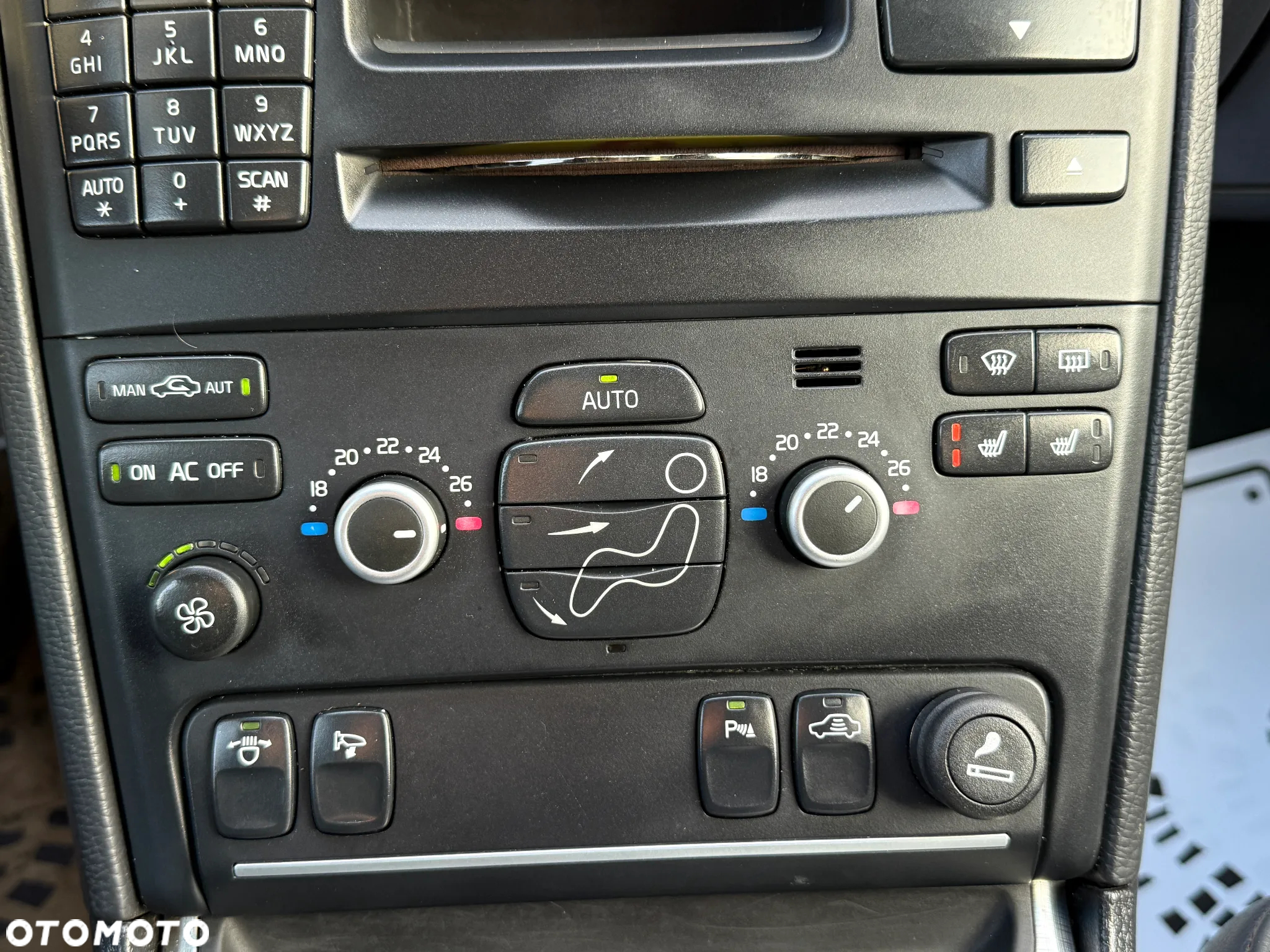 Volvo XC 90 D5 AWD Executive - 31
