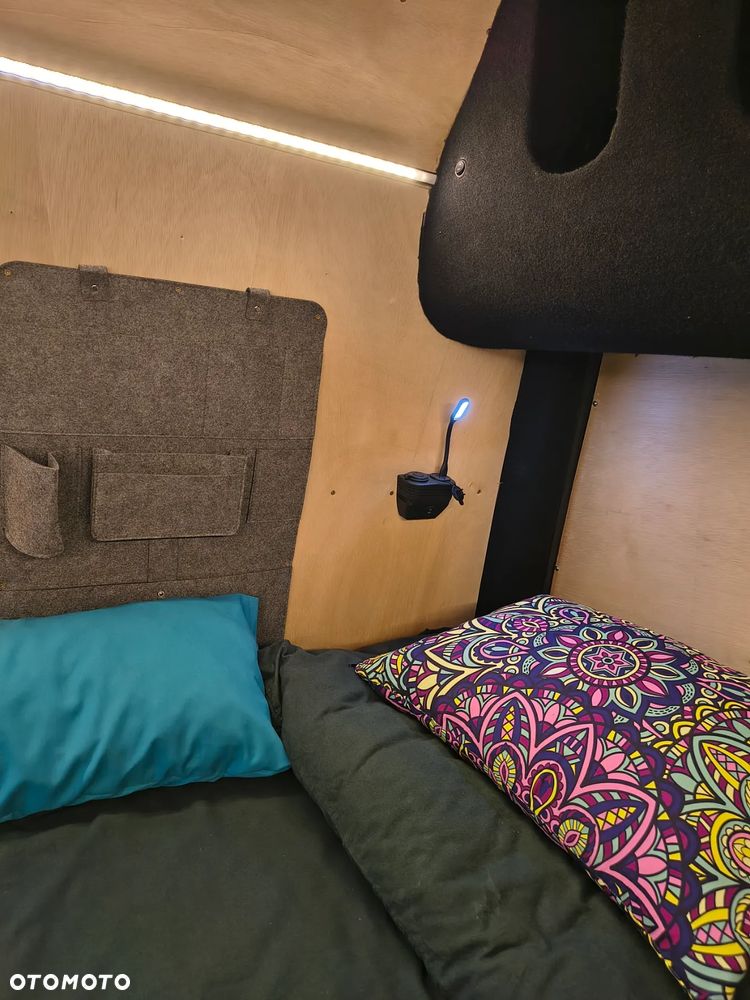 Mercedes-Benz Sprinter - 20