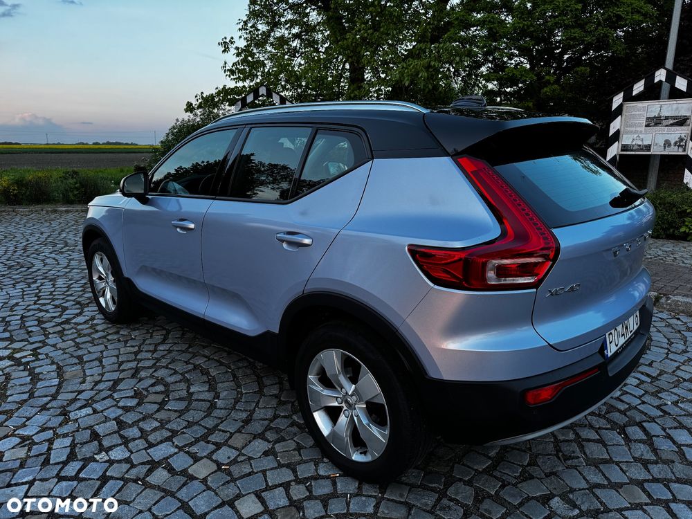 Volvo XC 40 T3 Momentum - 2