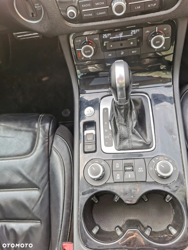 Volkswagen Touareg 3.0 V6 TDI BMT R-Style - 18