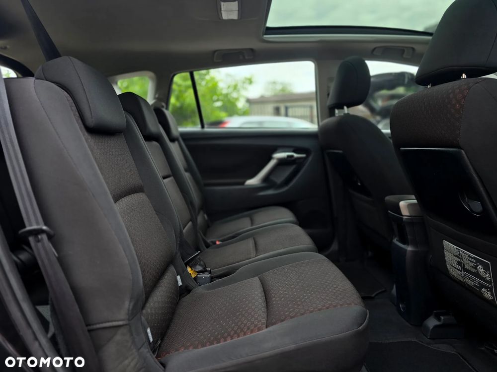Toyota Verso - 17