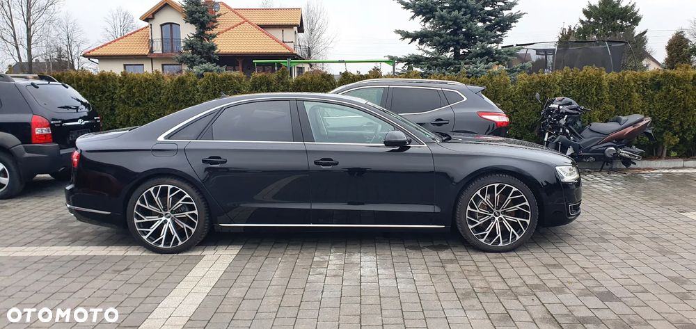 Audi A8 - 2