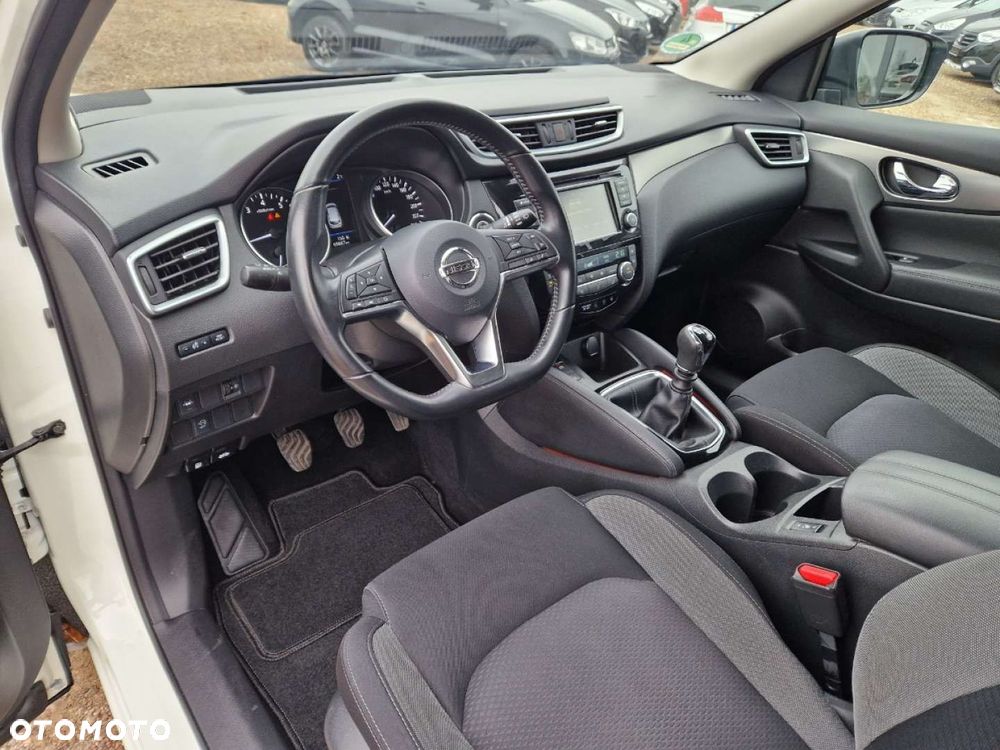 Nissan Qashqai 1.3 DIG-T N-Connecta - 6