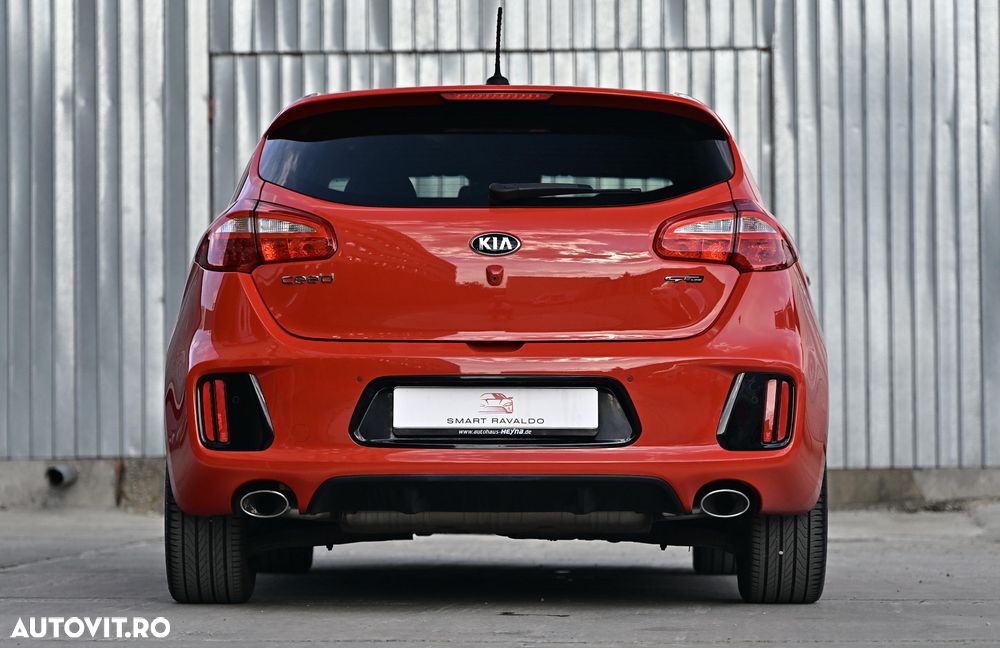 Kia Ceed 1.6 CRDi 136 ISG GT Line - 4
