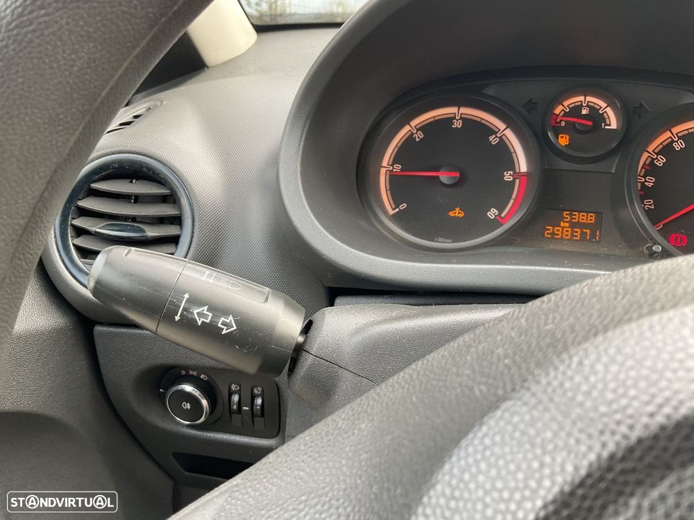 Opel Corsa 1.3 CDTI City - 28