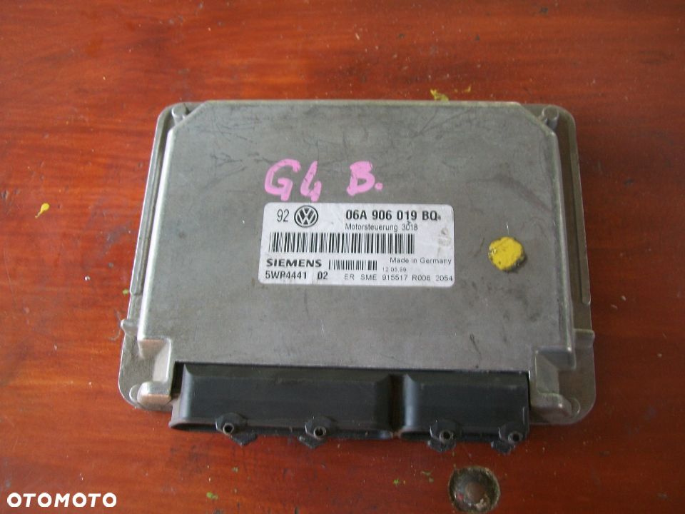 Komputer sterownik GOLF IV 1.6B 06A906019BQ - 1