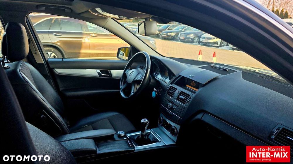 Mercedes-Benz Klasa C 250 CDI Avantgarde Edition - 36