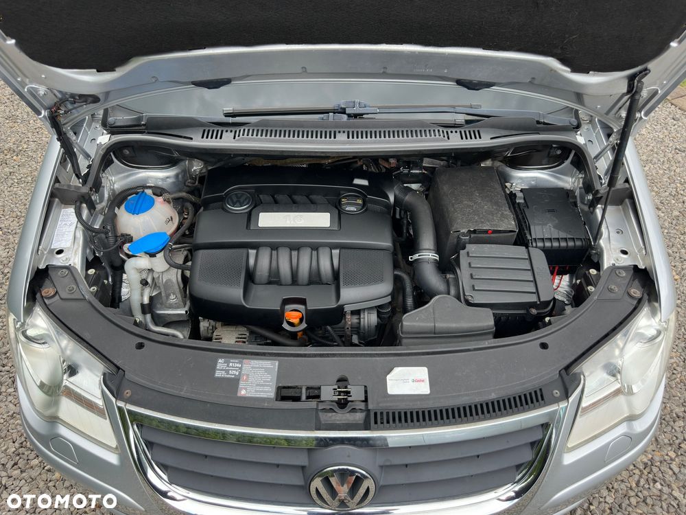 Volkswagen Touran 1.6 Trendline - 4