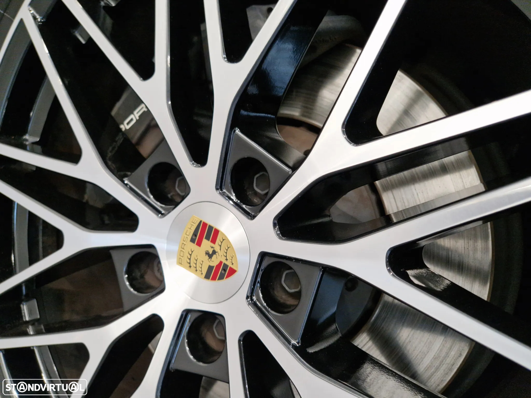 Porsche Cayenne Coupé E-Hybrid - 10