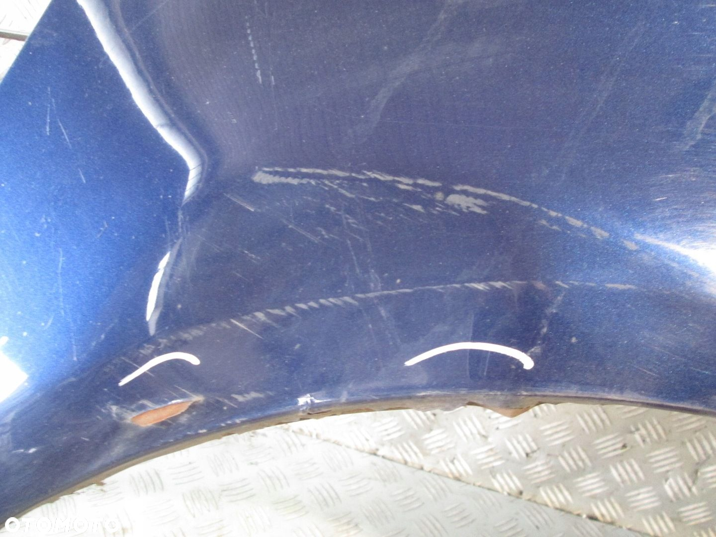 Błotnik prawy przód przedni VW Caddy III LD5Q - 2