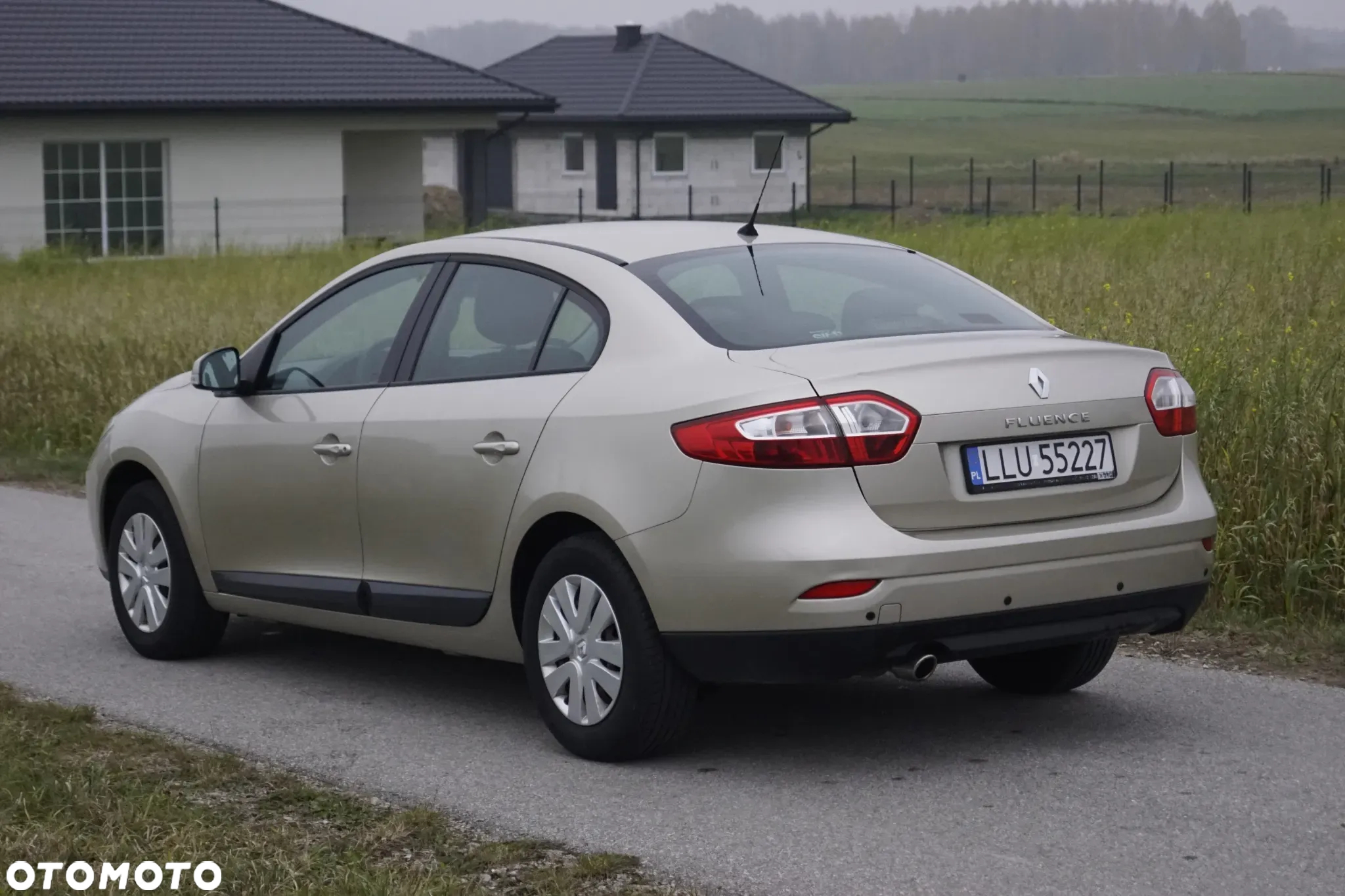 Renault Fluence 1.6 16V Expression Euro5 - 11