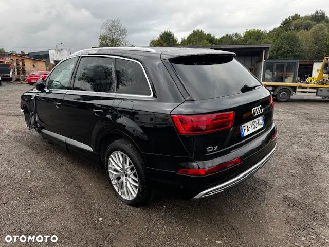 Audi Q7 e-tron 3.0 TDI Quattro Tiptr - 11