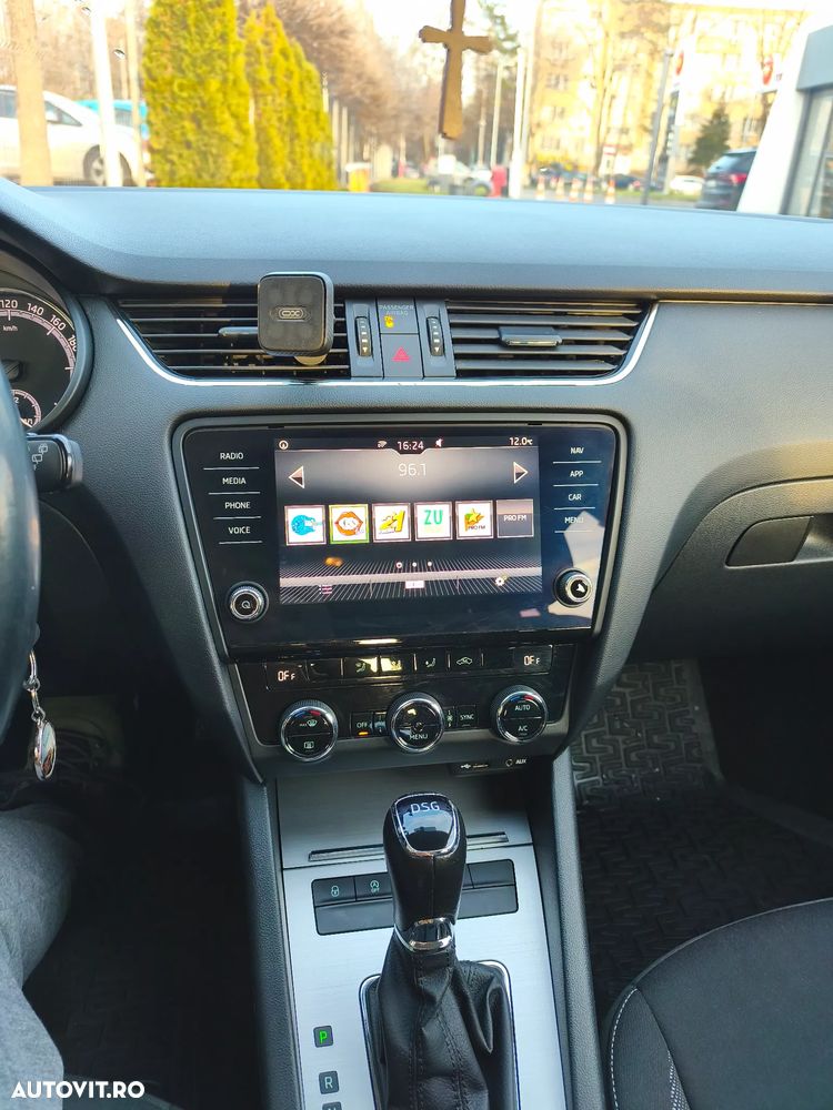 Skoda Octavia 1.6 TDI DSG Style - 11