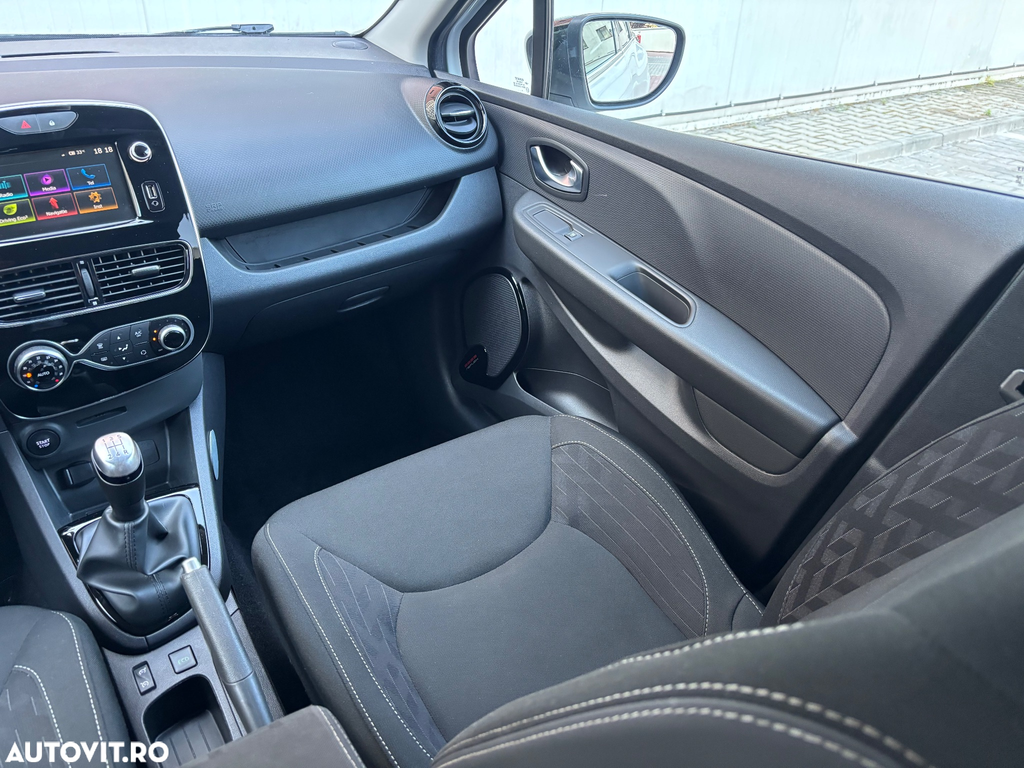 Renault Clio (Energy) TCe 90 Start & Stop LIMITED - 36