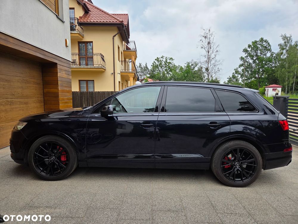 Audi Q7 - 1