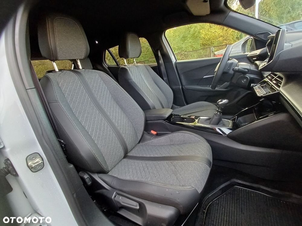 Peugeot 2008 - 15