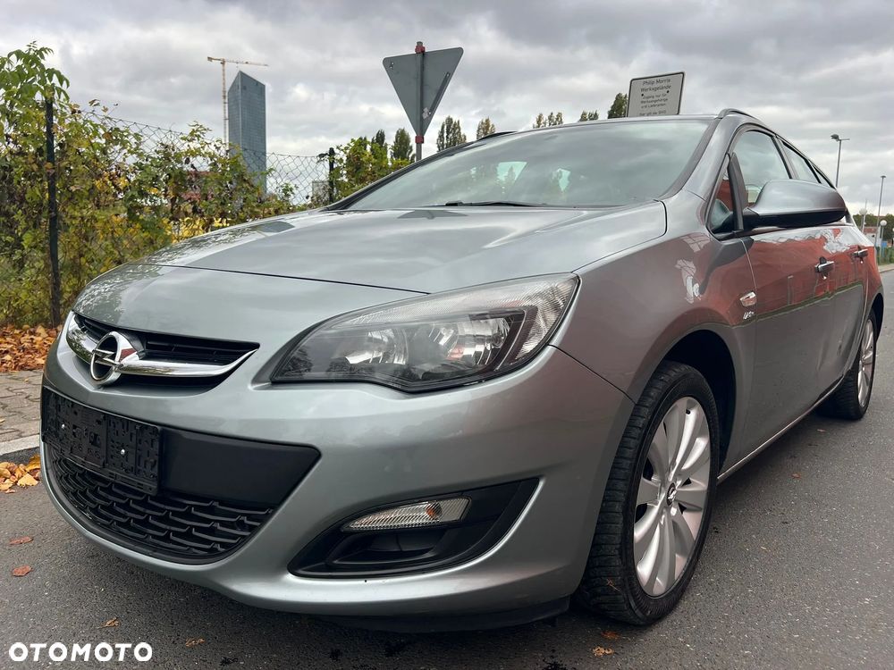 Opel Astra 1.4 Turbo Design Edition - 8