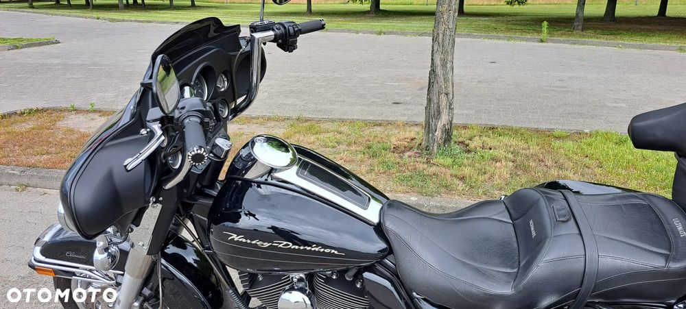 Harley-Davidson FLH Electra Glide - 12