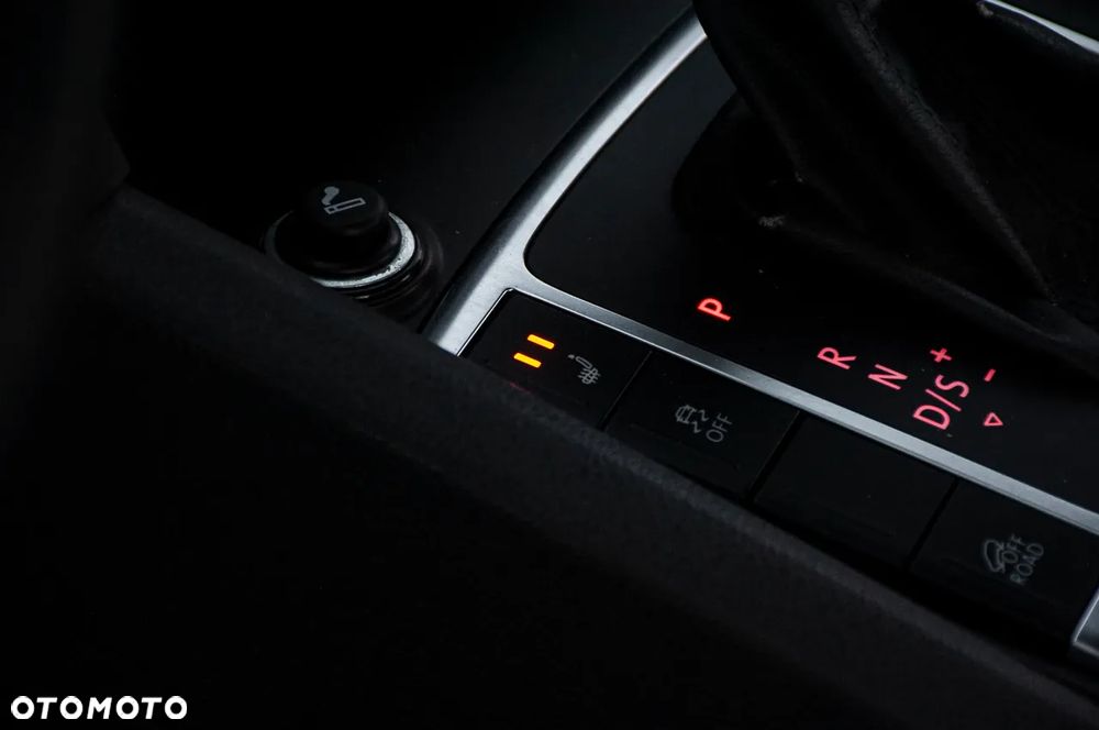Volkswagen Amarok 2.0 BiTDI Autm Highline - 13