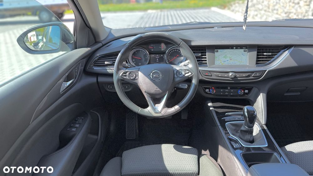 Opel Insignia - 8