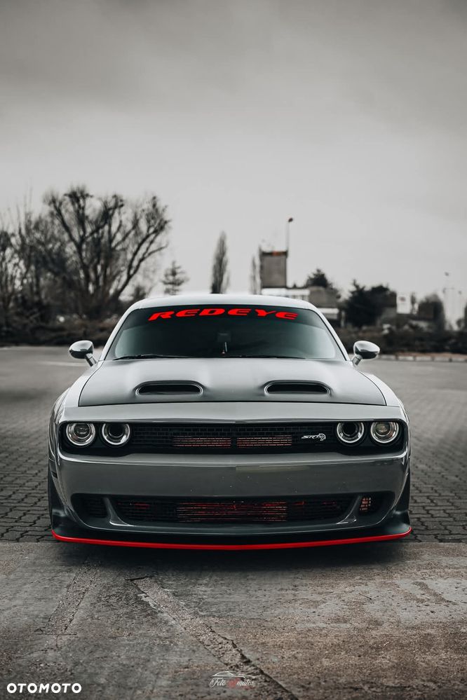 Dodge Challenger - 1