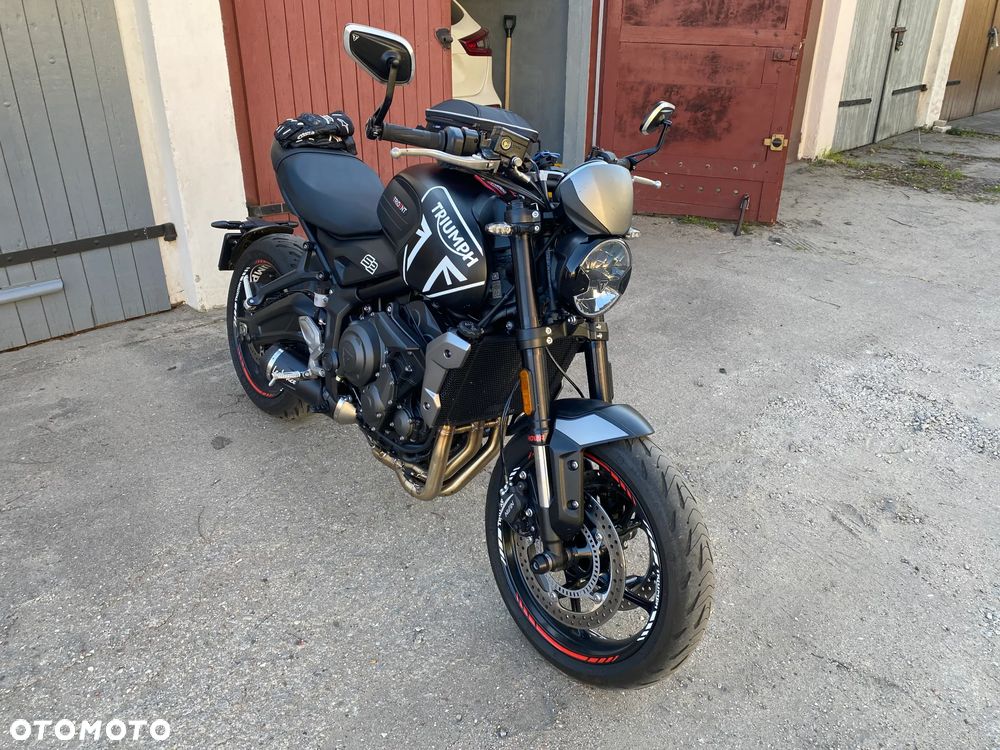 Triumph Trident - 3