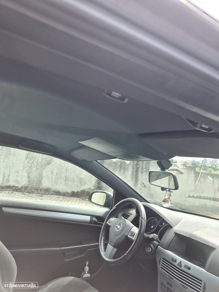Opel Astra GTC 1.7 CDTI - 2