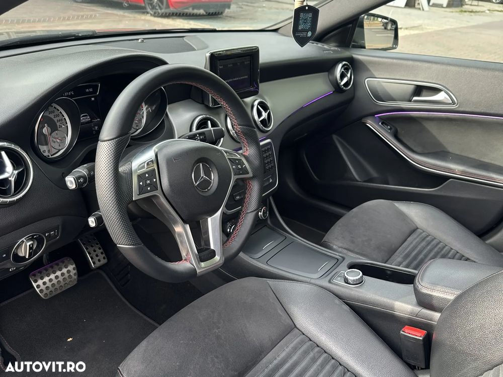 Mercedes-Benz CLA 220 CDI 7G-DCT AMG Line - 12