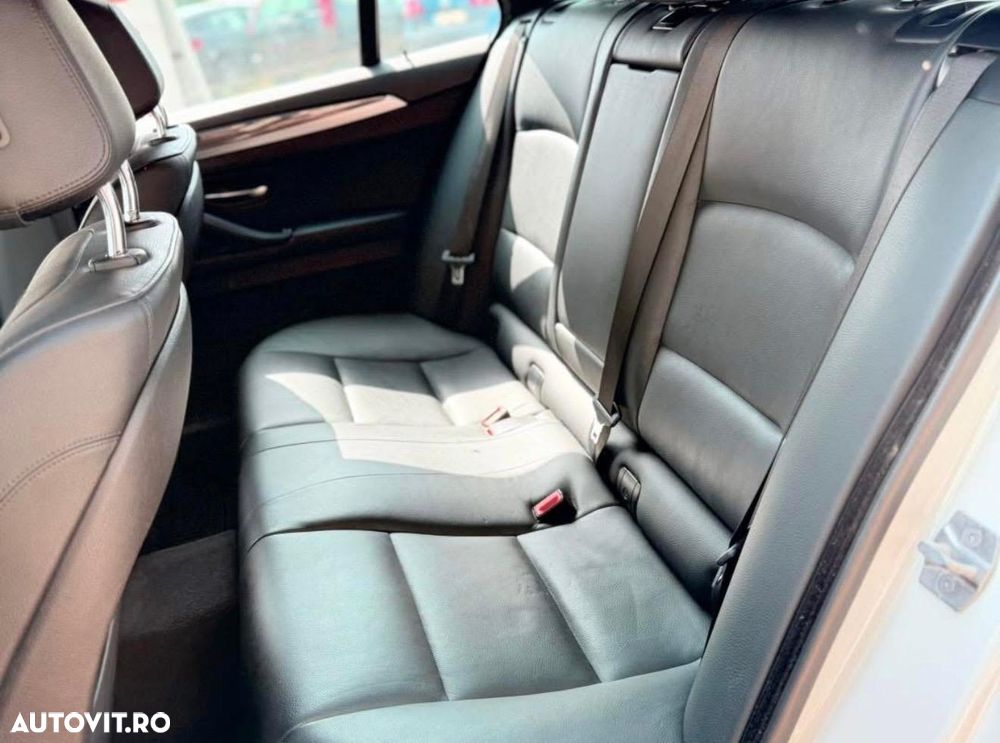 BMW Seria 5 520d xDrive Aut. - 12