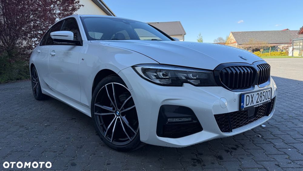 BMW Seria 3 320d xDrive mHEV M Sport sport - 2