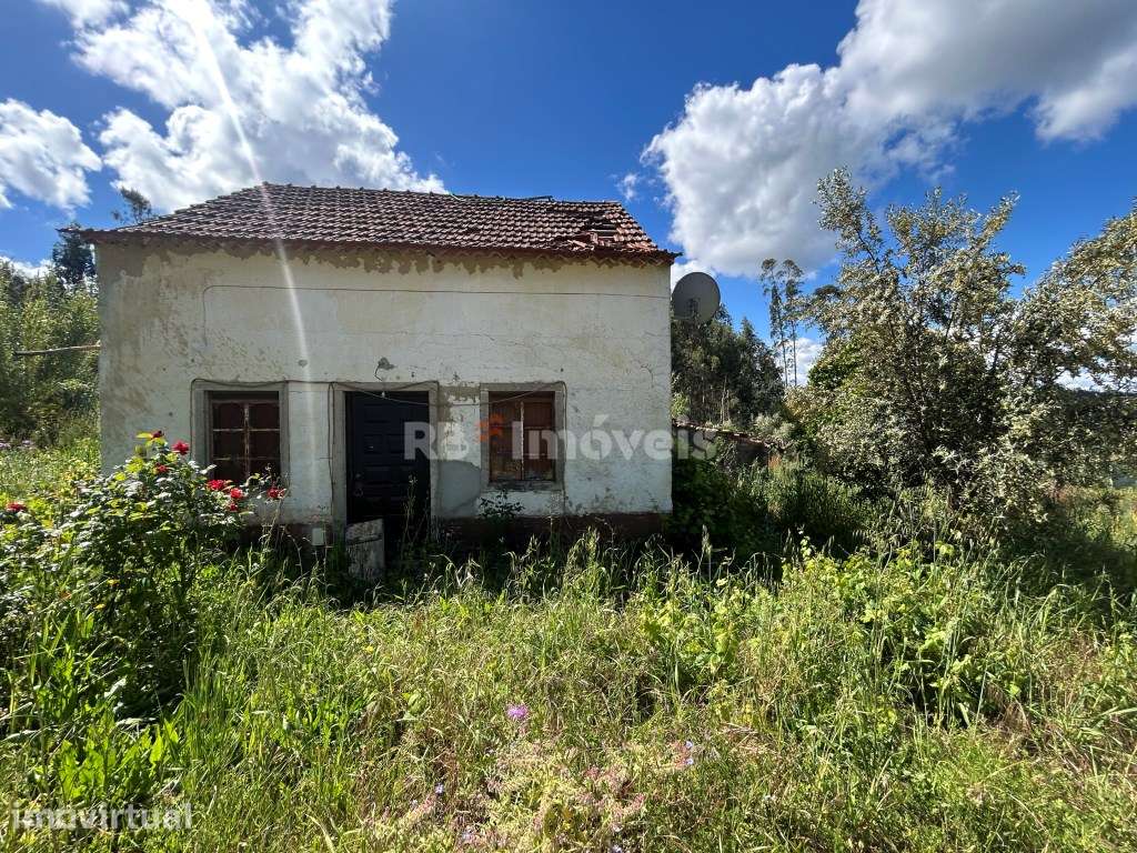 Casa para recuperar com terreno - Telhadas, Ferreira do Zêzere - Grande imagem: 2/32