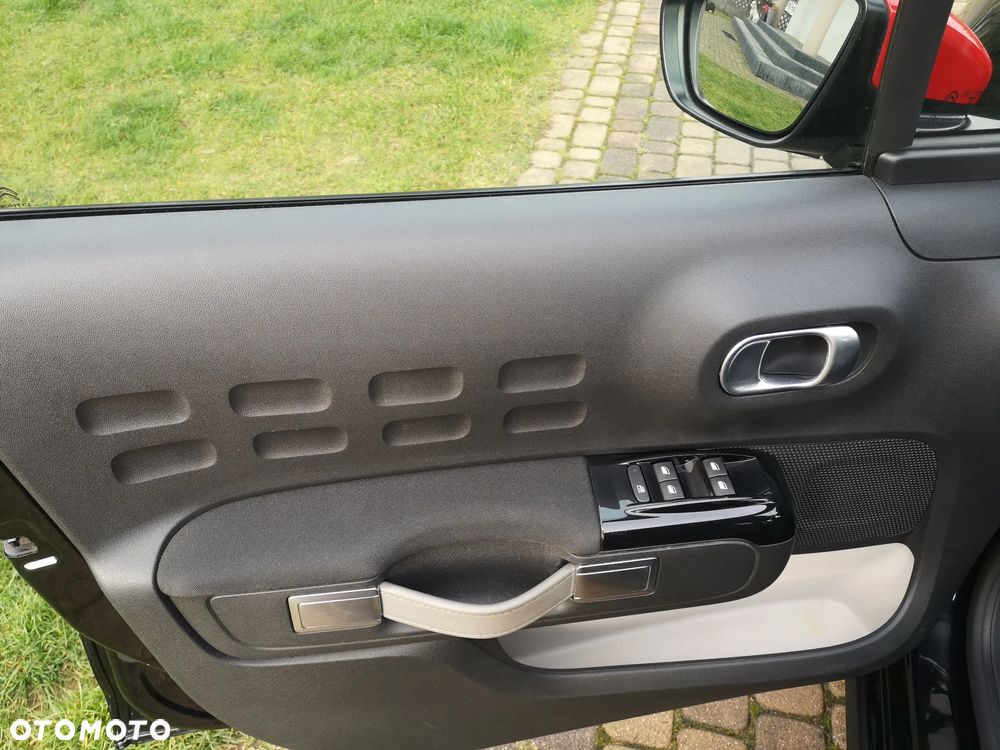 Citroën C3 1.2 PureTech Elle S&S - 22