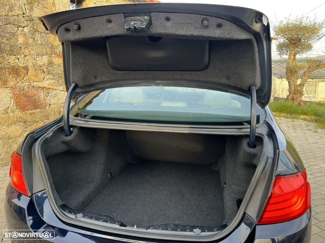 BMW 520 d Auto - 19