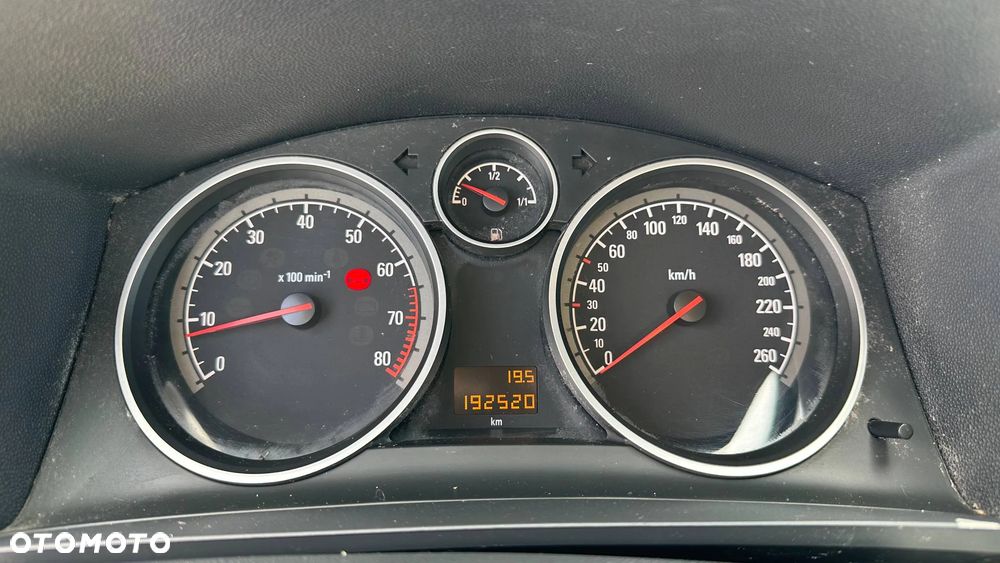 Opel Zafira 1.8 Sport - 23